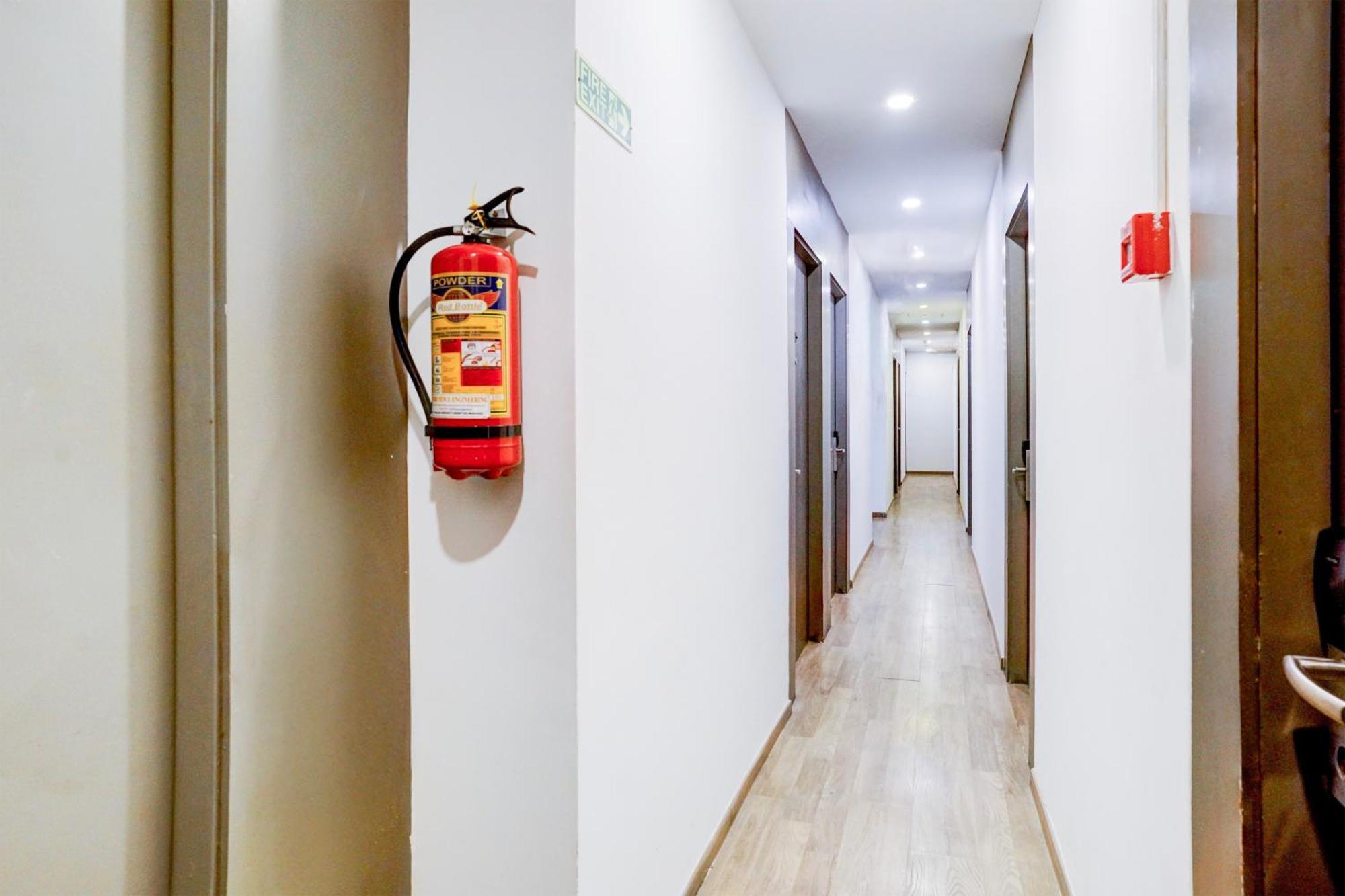Hotel Townhouse Khar The Habitat Bombay Esterno foto